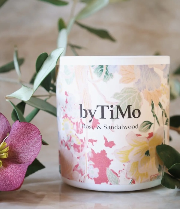 Rose & Sandalwood Scented Candle Uspesifisert - by TiMo