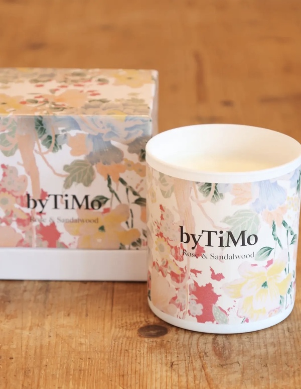 Rose & Sandalwood Scented Candle Uspesifisert - by TiMo