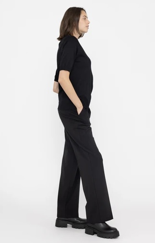 Marla SS O-neck Black - Soft Rebels