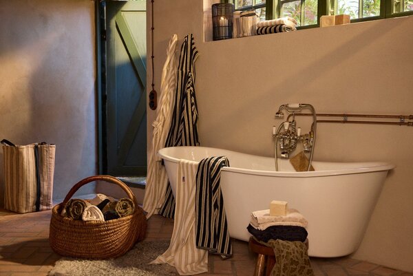 Stripet frottéhåndkle, blackish navy/beige Blackish Navy/Beige - Lexington