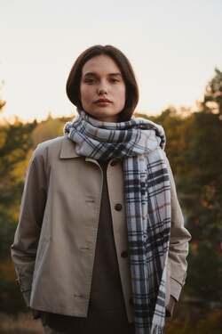 Skjerf i resirkulert ullblanding Offwhite rutemønster - Lexington