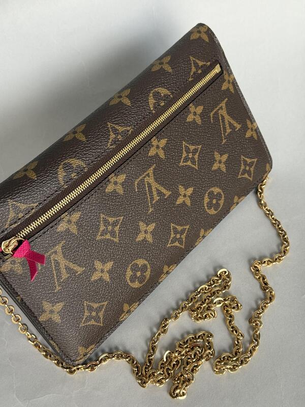 Louis Vuitton Weekend Pochette