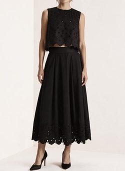Embroidery Skirt Black - by TiMo
