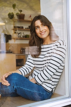 NelaPW T-shirt Dark Navy Stripe - Part Two